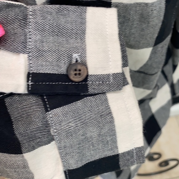 NWOT… Sexy in plaid. - Picture 4 of 8